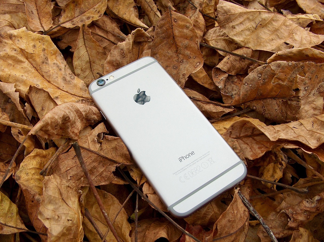 京东苹果iPhone 5s手机壳最新款，时尚与保护的完美融合